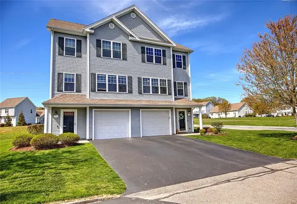31 Streamview Drive, Cumberland, RI 02864