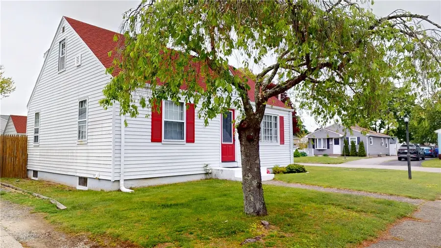 24 Annette Avenue, Pawtucket, RI 02861 - #2