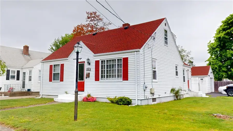 24 Annette Avenue, Pawtucket, RI 02861 - #3