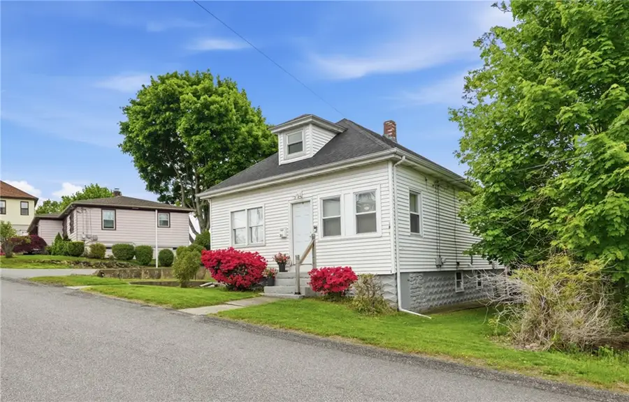 31 Yeoman Avenue, Cranston, RI 02920 - #2