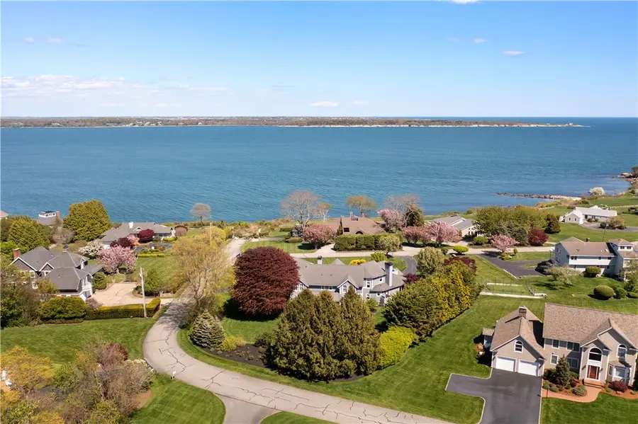75 N Cliff Drive, Narragansett, RI 02882 - #3