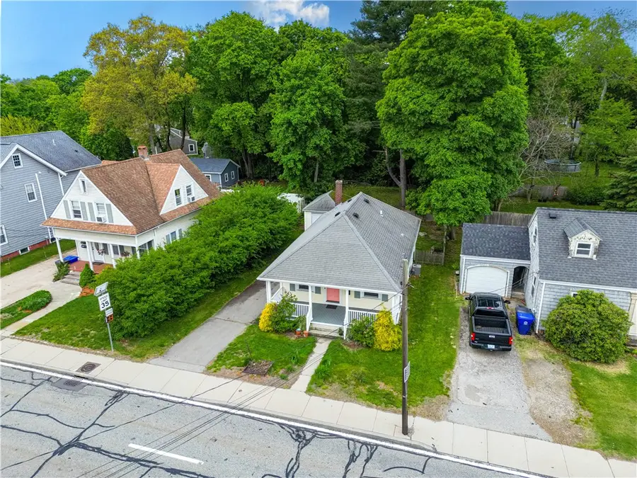 1335 Pawtucket Avenue, Rumford, RI 02916 - #2