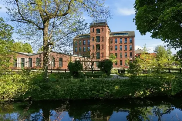 532 Kinsley Avenue #303, Providence, RI 02909