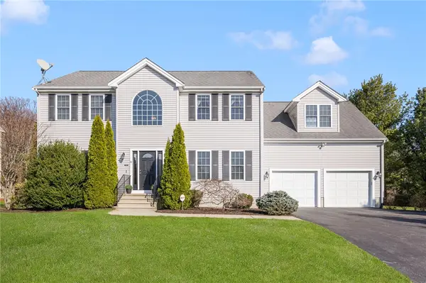 15 Willow Creek Drive, Attleboro, MA 02703