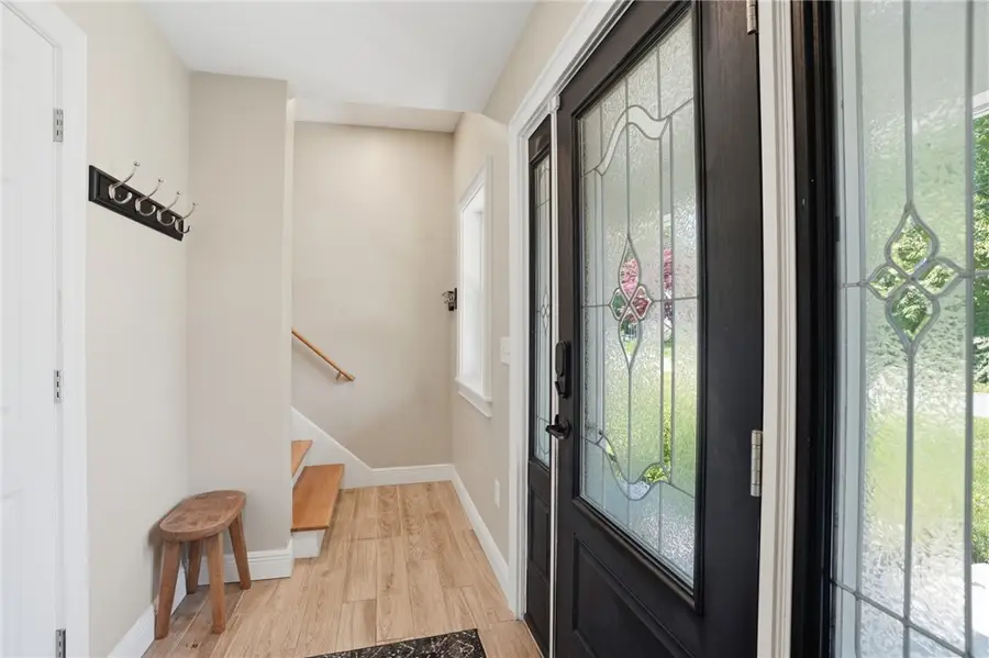 6 Sterling Avenue, Warwick, RI 02889 - #3