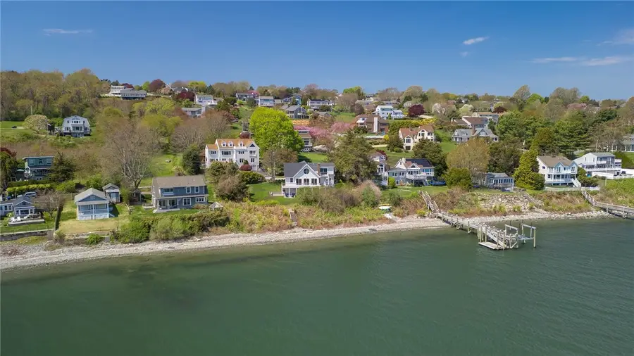 81 Bayside Avenue, Portsmouth, RI 02871 - #2