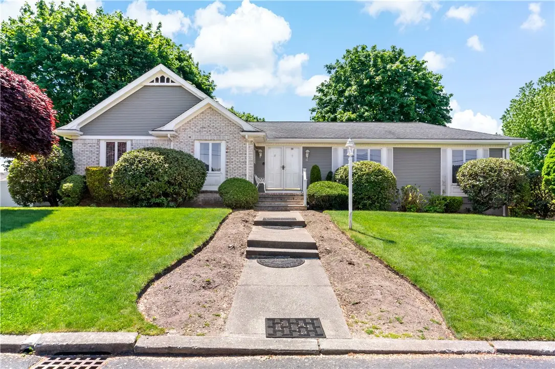 26 Carriage Way, North Providence, RI 02904 - #1