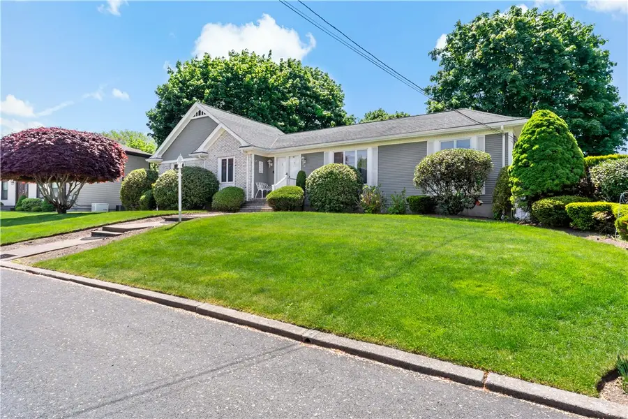 26 Carriage Way, North Providence, RI 02904 - #2