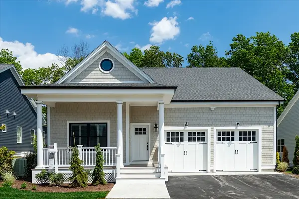 15 Hampton Road #20, Coventry, RI 02816