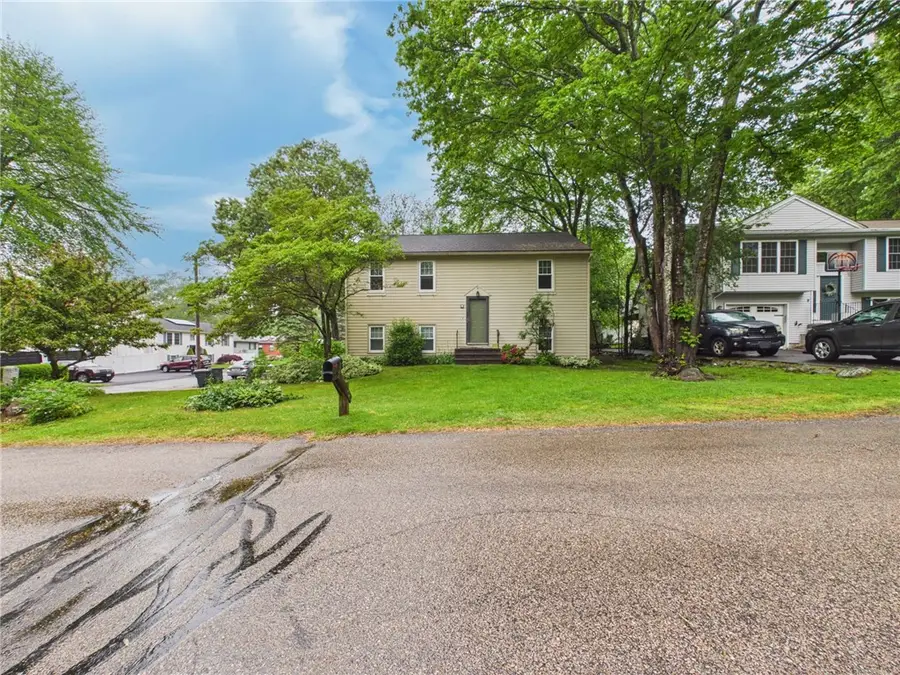 55 Betony Road, Saunderstown, RI 02874 - #2