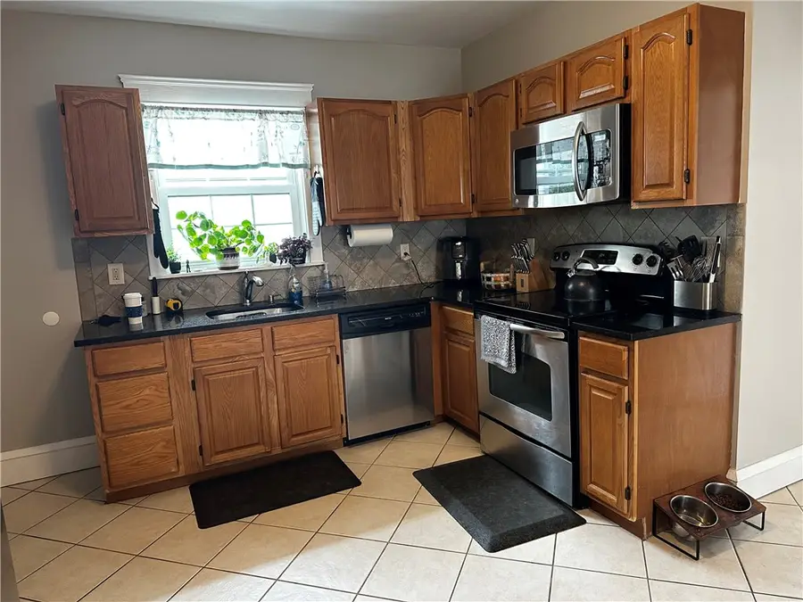 21 Washburn Avenue, Rumford, RI 02916 - #2