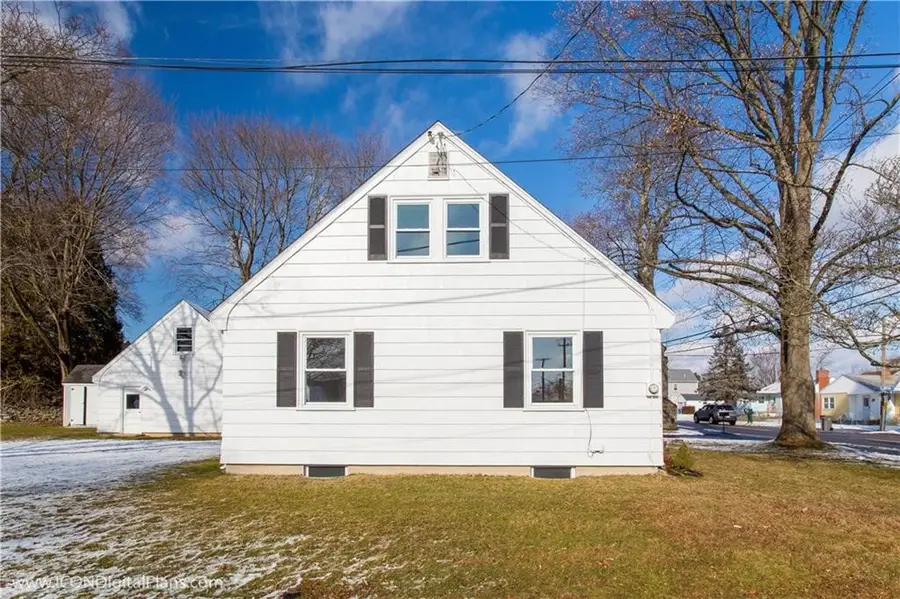 429 Forest Avenue, Middletown, RI 02842 - #3