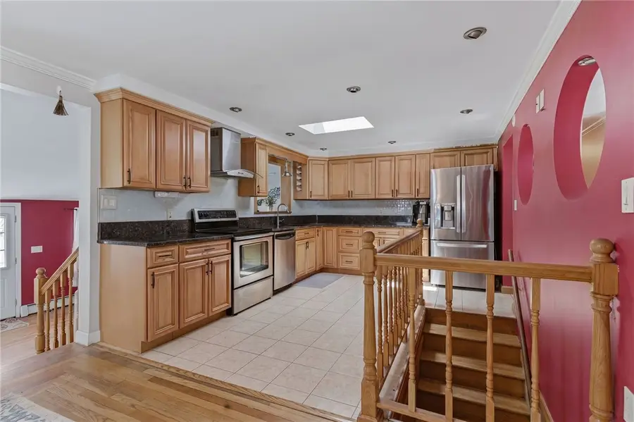 194 Parkside Avenue, Pawtucket, RI 02861 - #2