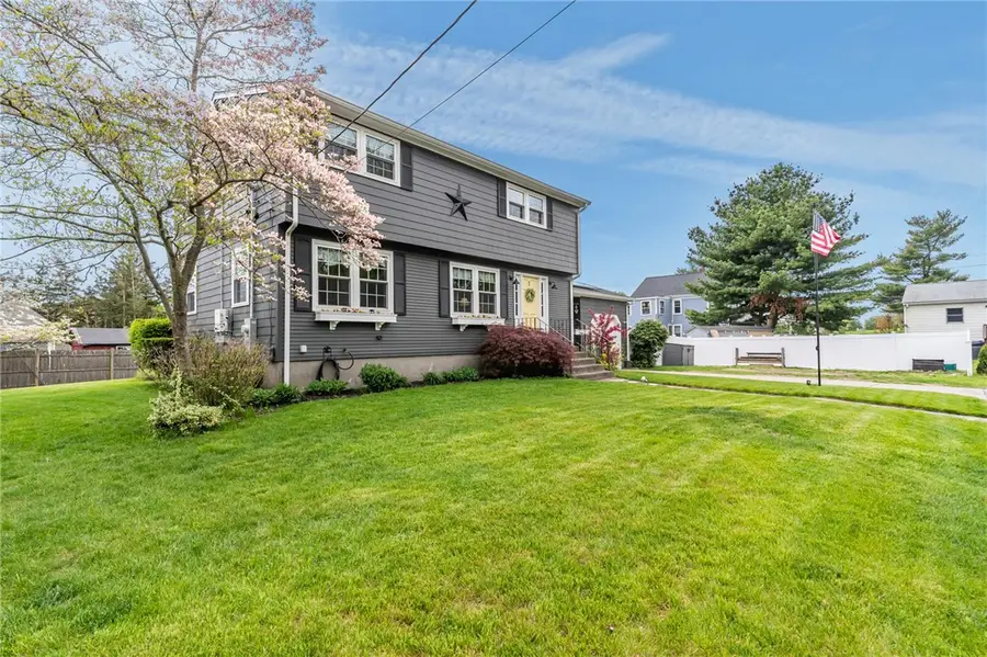 1 Leahy Street, Rumford, RI 02916 - #3