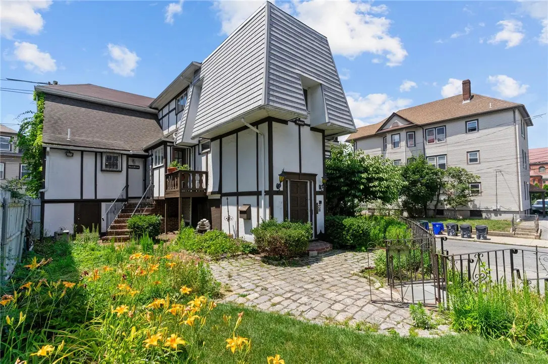 129 Academy Avenue, Providence, RI 02908 - #1