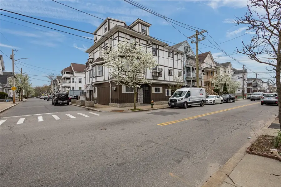 129 Academy Avenue, Providence, RI 02908 - #3
