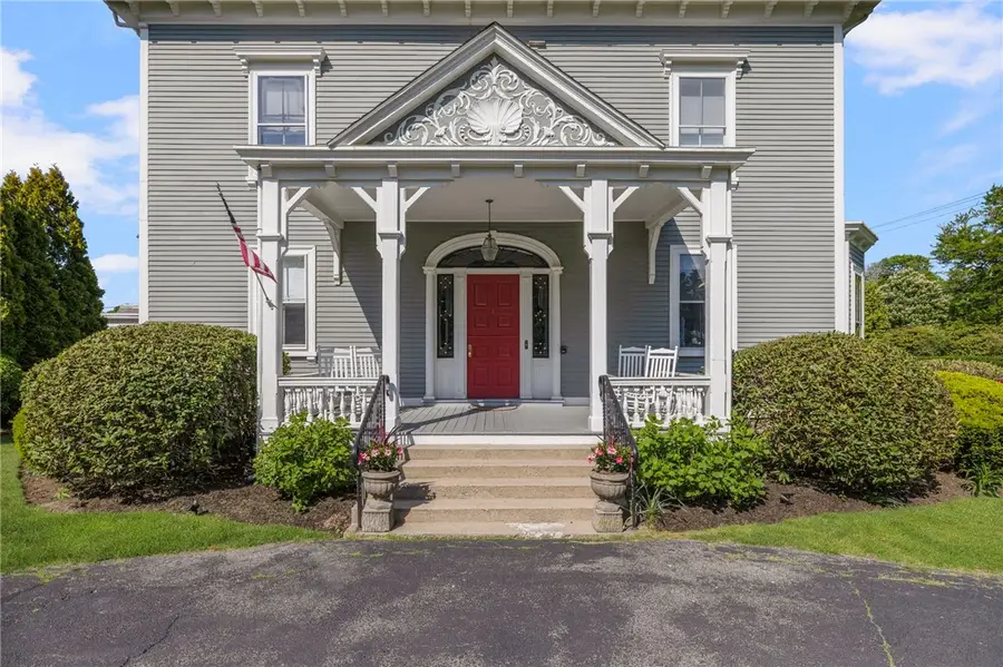 1 Red Cross Avenue #9, Newport, RI 02840 - #3