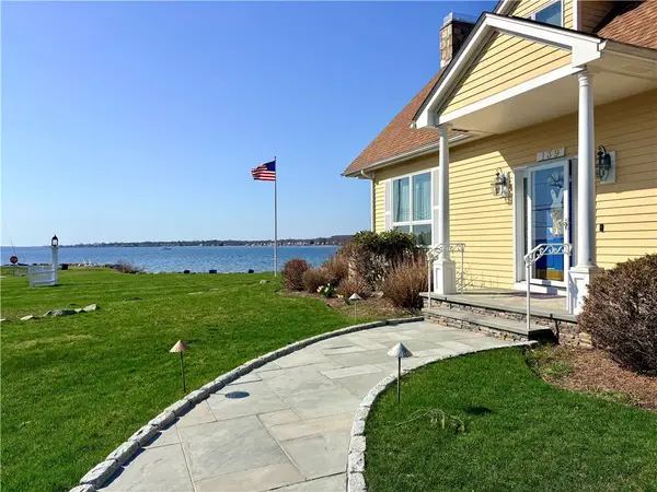 139 Hemlock Avenue, Warwick, RI 02886