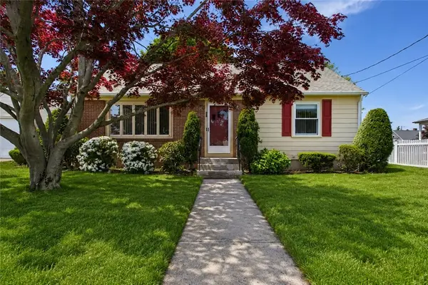 85 2nd Street, Pawtucket, RI 02861