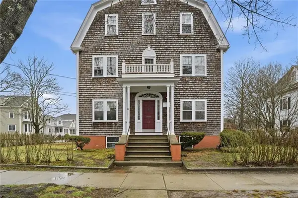 82 High Street #1S, Bristol, RI 02809