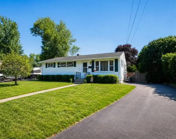 58 Hoyt Street, Warwick, RI 02886