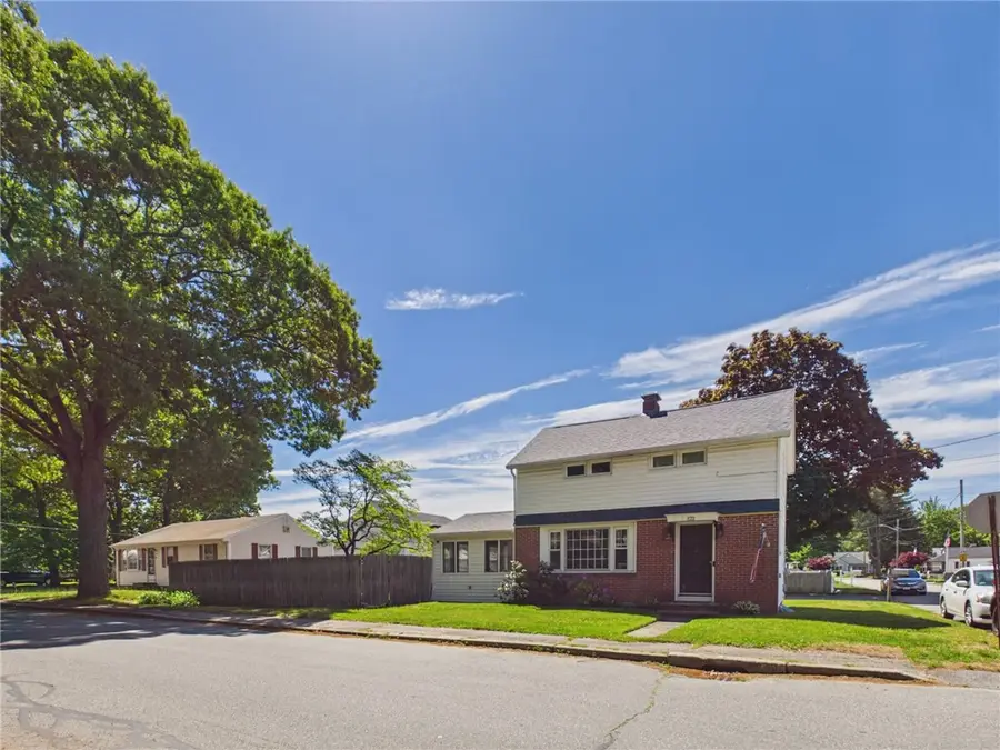 122 Gordon Avenue, Warwick, RI 02889 - #2