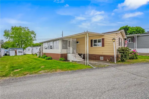8 Thrid Street, Portsmouth, RI 02842