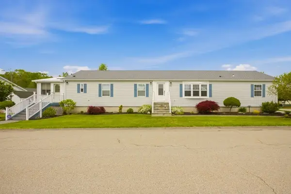 137 Lark Lane, Tiverton, RI 02878