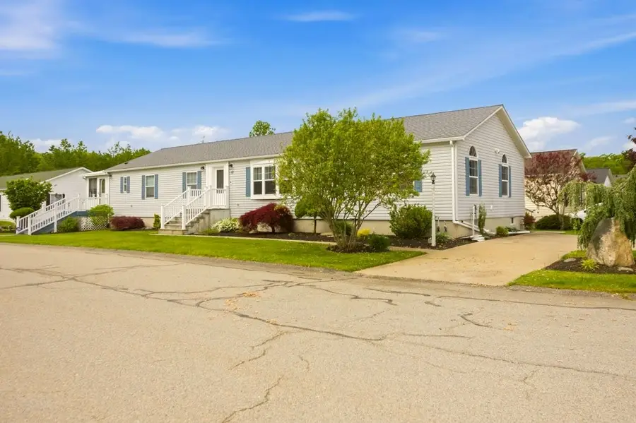 137 Lark Lane, Tiverton, RI 02878 - #2
