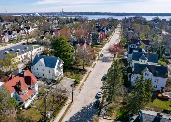 169 Arnold Avenue #B, Cranston, RI 02905