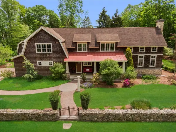 104 Ferry Road, Bristol, RI 02809