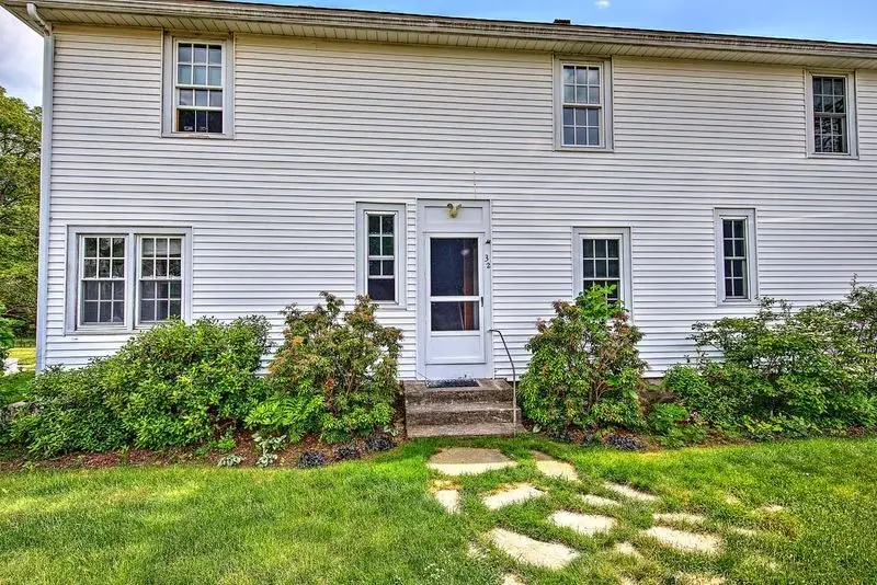 32 Paddy Hill Rd Road, South Kingstown, RI 02879 - #3