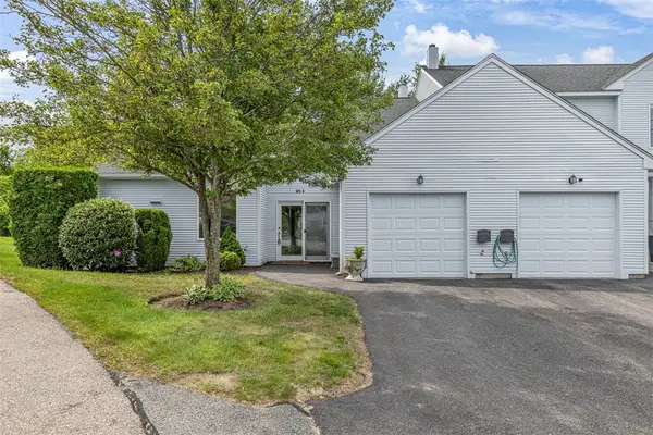 90 Nipmuc Trail #A, North Providence, RI 02904