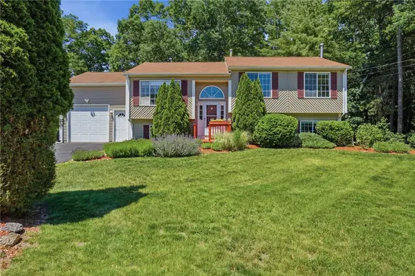 26 King Street, Coventry, RI 02816