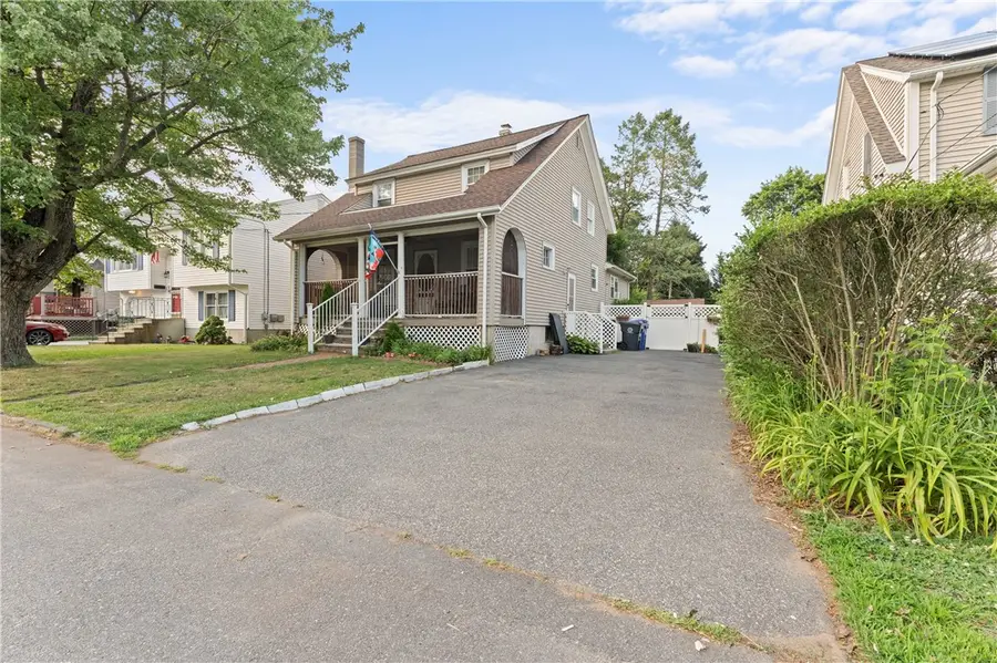 42 Dunbar Avenue, Rumford, RI 02916 - #3