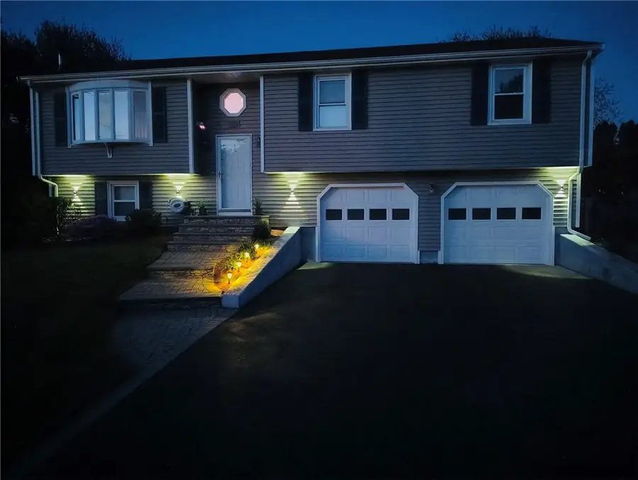 166 Mohawk Drive, Seekonk, MA 02771 - #2