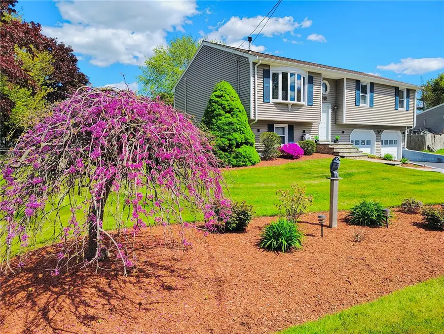166 Mohawk Drive, Seekonk, MA 02771 - #3