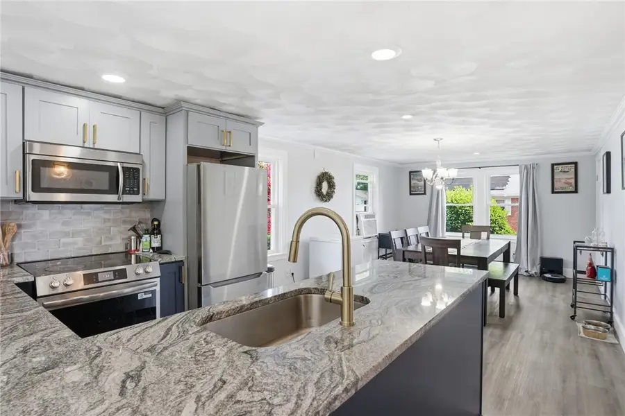 9 West Street, North Providence, RI 02904 - #3