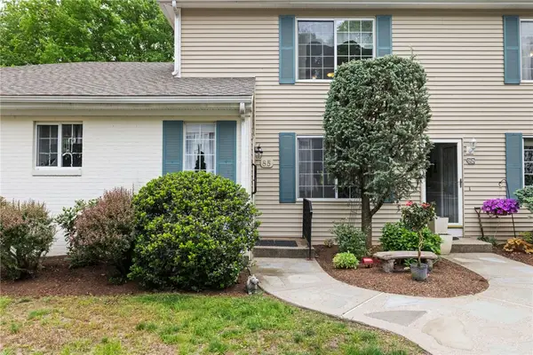 85 Governors Hill #595, West Warwick, RI 02893