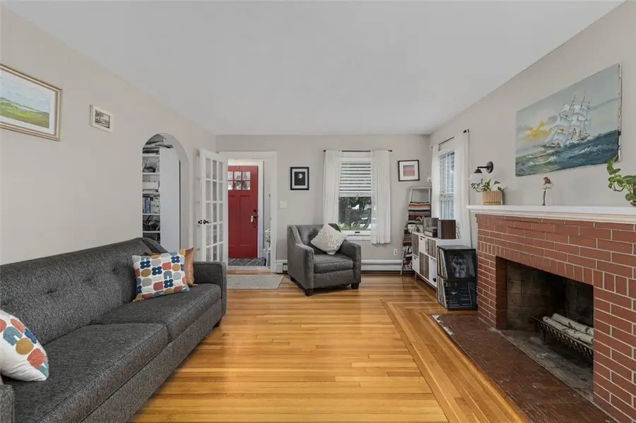 25 Farm Street, Cranston, RI 02920 - #2