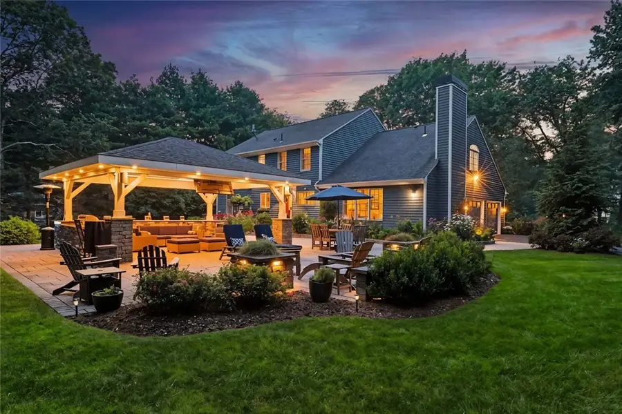 91 Woodridge Drive, Saunderstown, RI 02874 - #3