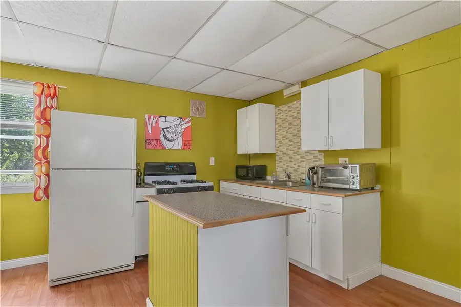 19 Hardwick Street, Cumberland, RI 02864 - #3