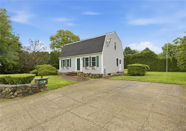 49 Harvest Road, Middletown, RI 02842