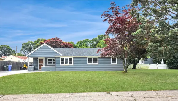 6 Sweeney Lane, Bristol, RI 02809