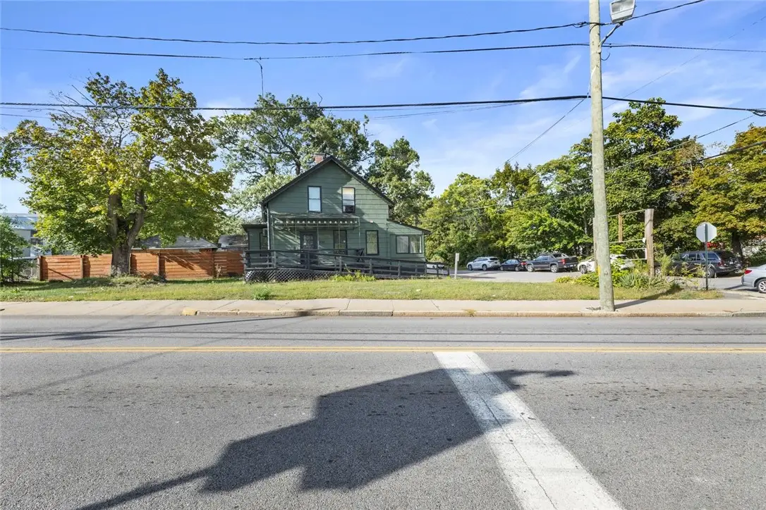 533 Weeden Street, Pawtucket, RI 02860 - #1