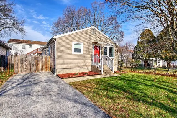 72 Vermont Street, Cranston, RI 02920