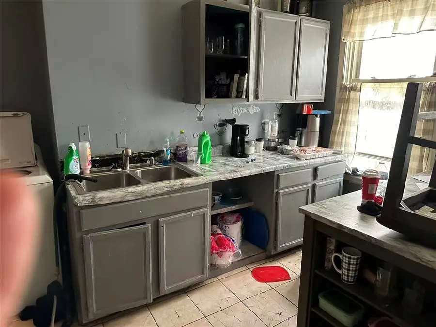 50 Hawkins Street, Providence, RI 02908 - #3
