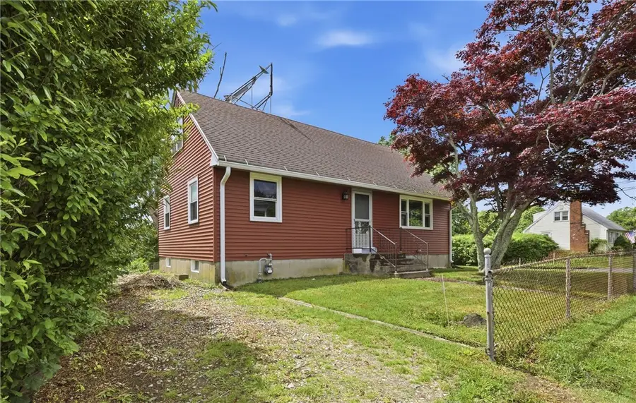 129 Dewolf Avenue, Bristol, RI 02809 - #2