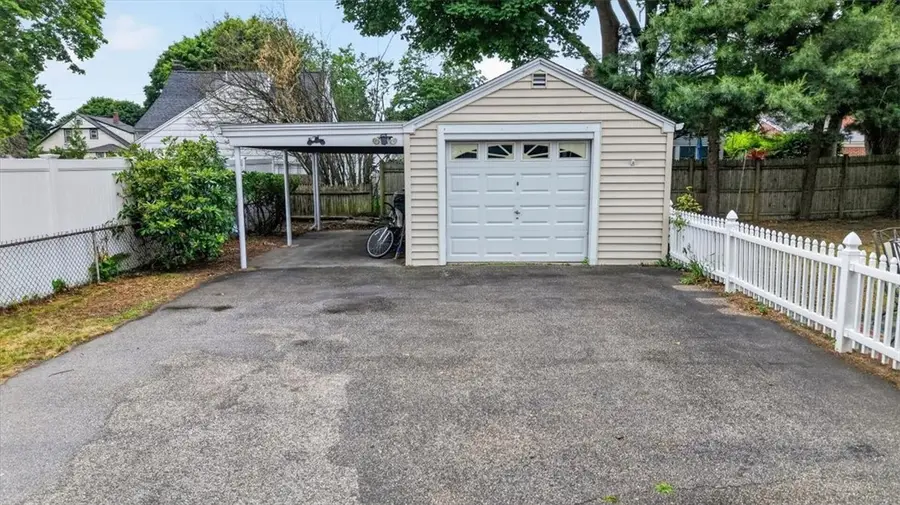 130 Vaughn Avenue, Warwick, RI 02886 - #3