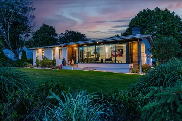 480 Ives Road, Warwick, RI 02818